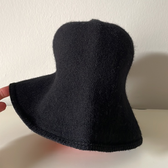 Wool over the brows hat - Picture 2 of 4